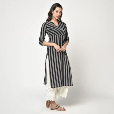 Jaipur Vastra Women's Black Striped Kurti